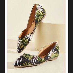 Modcloth d’Orsay Flat in palms